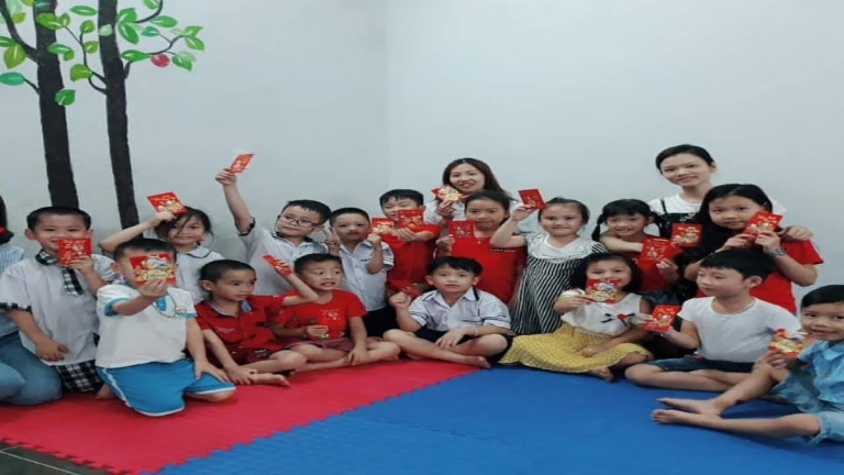 Trung tâm Ngoại ngữ Lala English