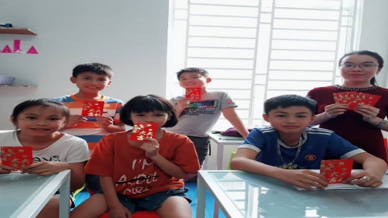 Trung tâm Ngoại ngữ Lala English