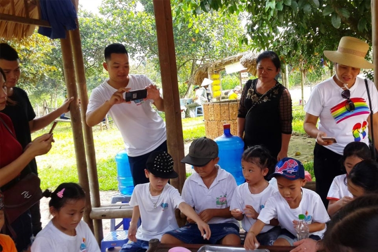Các học viên được thỏa thích khám phá thiên nhiên