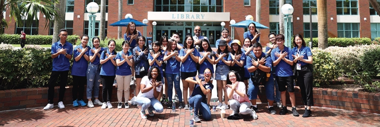 Sinh viên Broward Vietnam