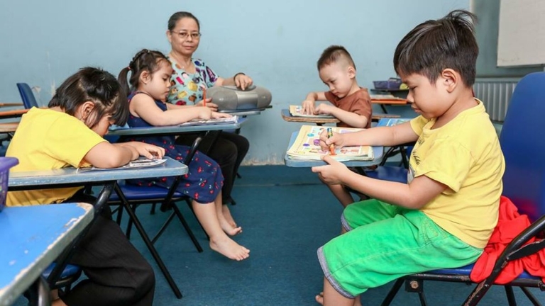 Trường Anh Ngữ Quốc Tế IES