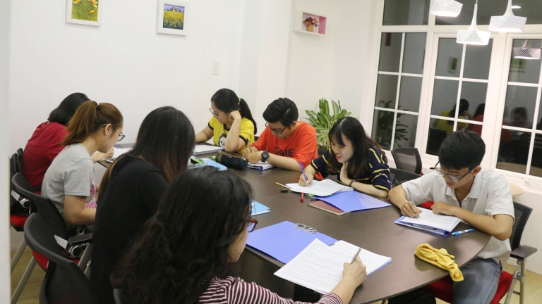 Trung Tâm Bach Yen Education Service