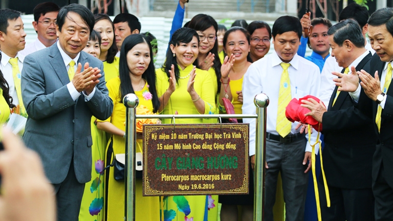 Trường Đại Học Trà Vinh