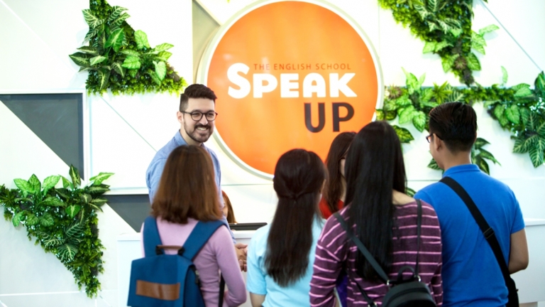 Trường Ngoại Ngữ Speak UP