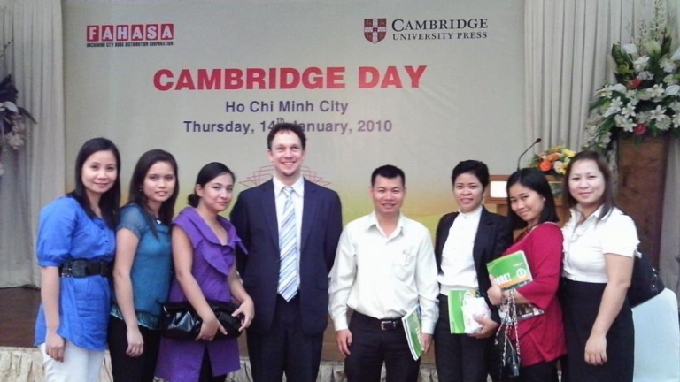 Trường Anh Ngữ Quốc Tế Hello