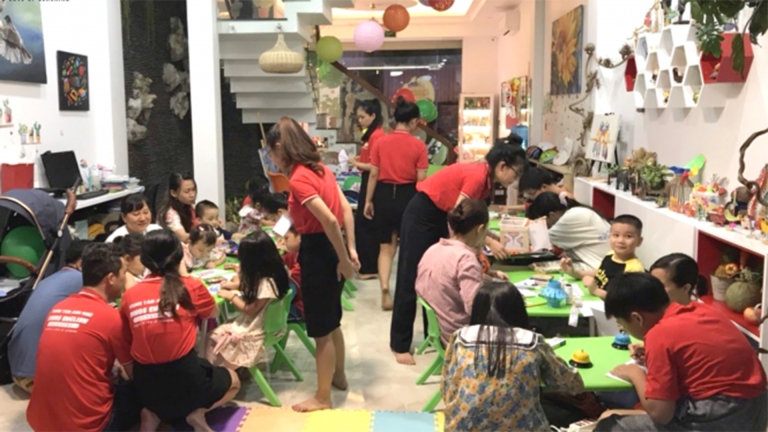 Trung tâm Anh ngữ Dinos English Academy