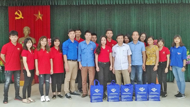 Trường Đại Học Hòa Bình
