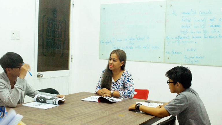 Trung Tâm Ngoại Ngữ Trí Việt Trẻ