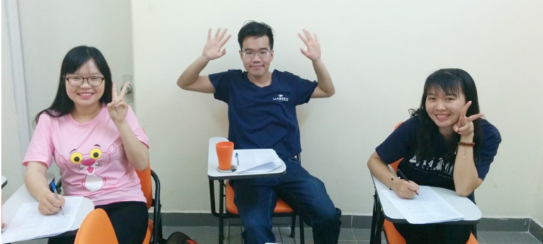 Trung Tâm Nâng Tầm Tri Thức EngTalk