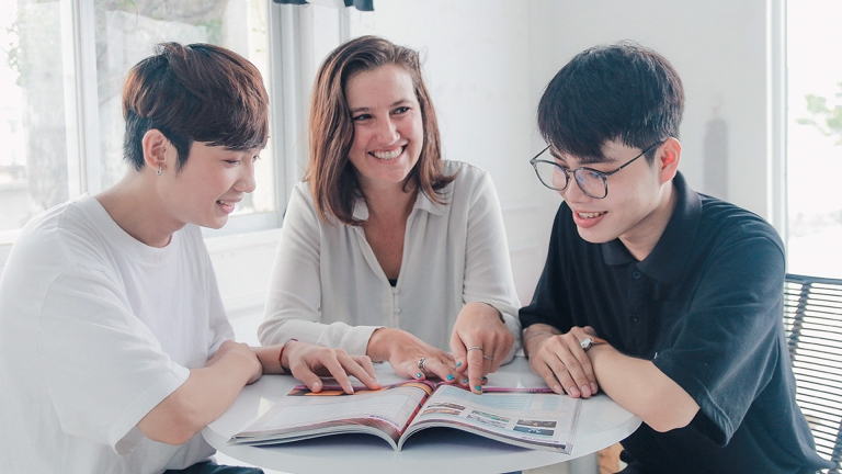 Trung tâm UEC Việt Nam