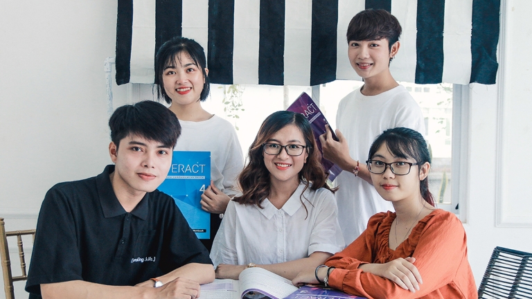 Trung tâm UEC Việt Nam