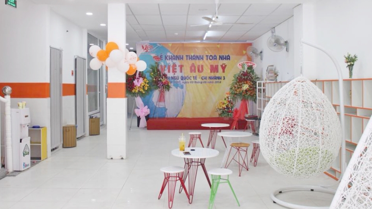 Trung tâm Anh ngữ Quốc tế Việt Âu Mỹ