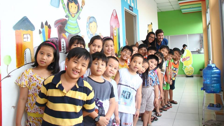 Trung tâm Ngoại ngữ  Tuổi Trẻ Việt