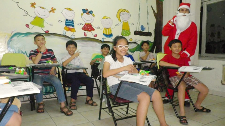 Trung tâm Ngoại ngữ  Tuổi Trẻ Việt