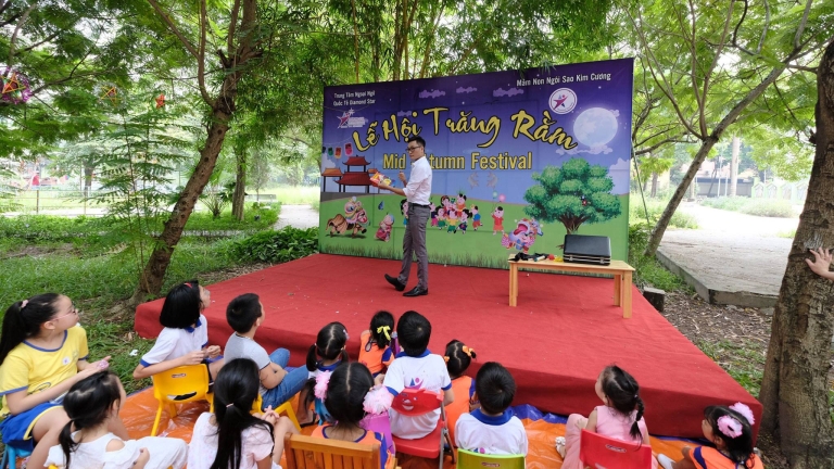 Trung tâm Ngoại ngữ Quốc tế Diamond Star