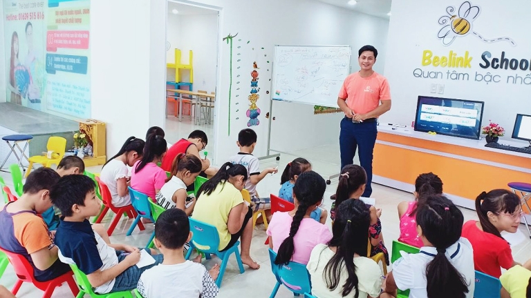 Trung tâm Ngoại ngữ BeeLink School