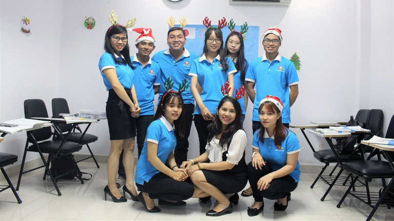 Trung tâm Ngoại ngữ Nền tảng Giao tiếp KEC