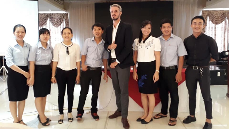 Trung tâm Ngoại ngữ EFE Bến Tre