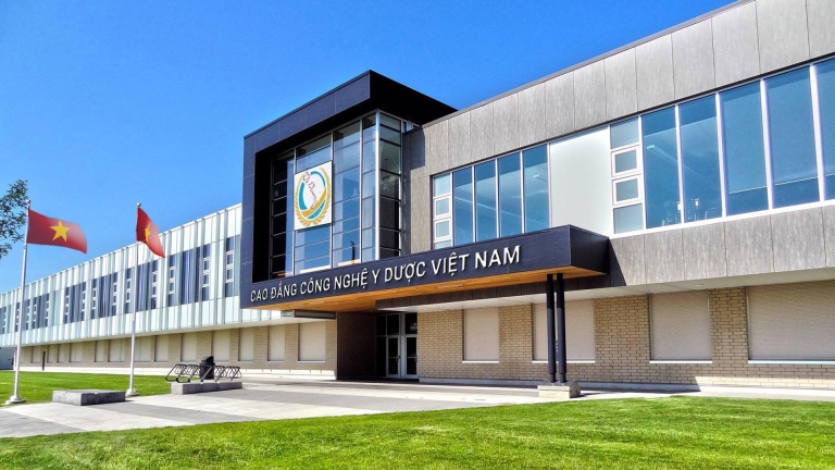 Cao đẳng Công nghệ Y Dược Việt Nam