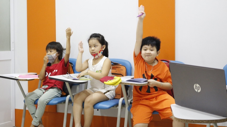 Ngoại ngữ Tự nhiên NEC Edu