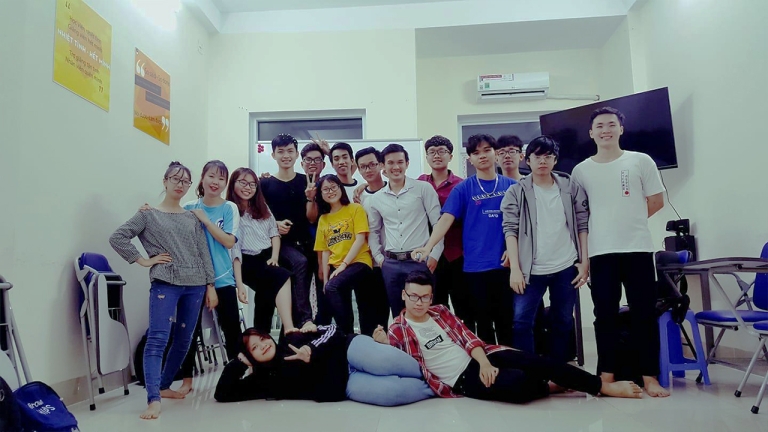 Trung tâm tiếng Anh IELTS Step-By-Step