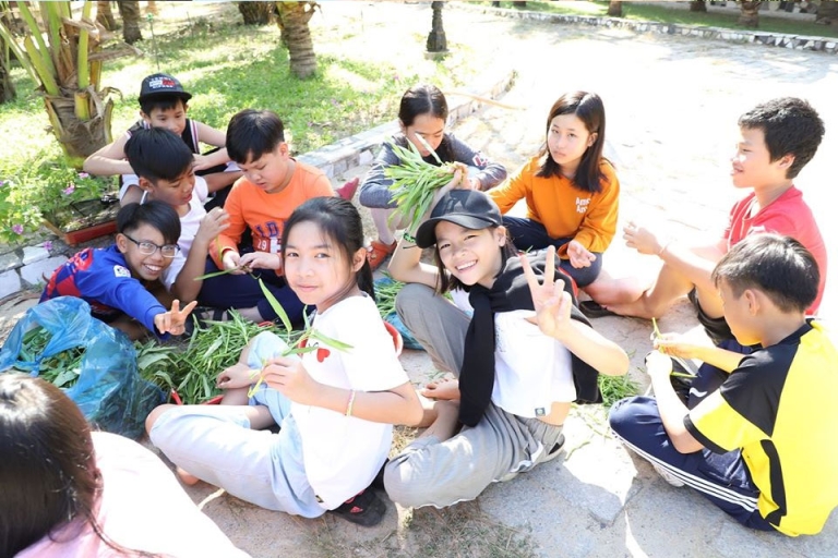 Trường không chỉ giúp các em phát triển về mặt kiến thức mà còn nâng cao các kỹ năng quan trọng