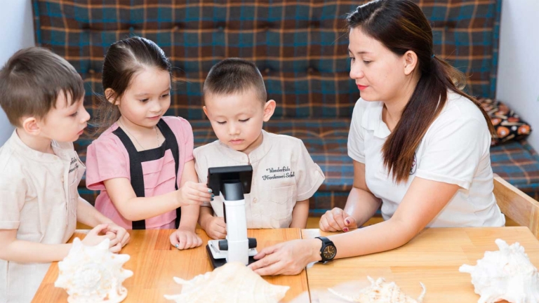 Hệ thống Trường Quốc tế Song ngữ WonderKids Montessori