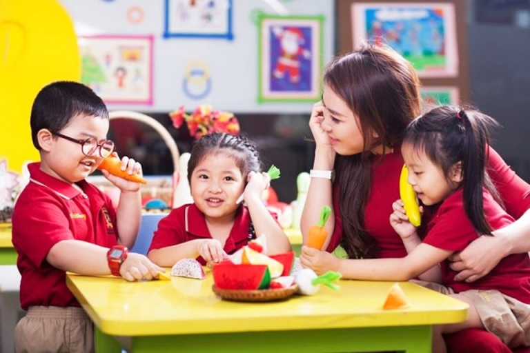 Trường Quốc tế VAS cung cấp chương trình đào tạo song ngữ Anh - Việt