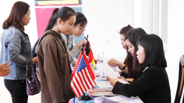 Trung Tâm Xúc Tiến Học Bổng Du Học ALT