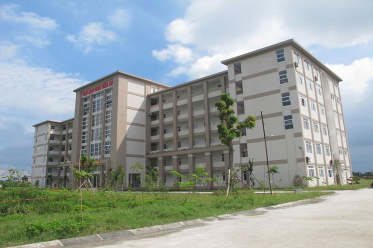 Trường Đại học Chu Văn An