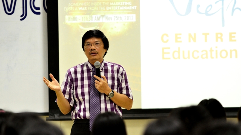 Trung Tâm Việt Nam Hợp Điểm