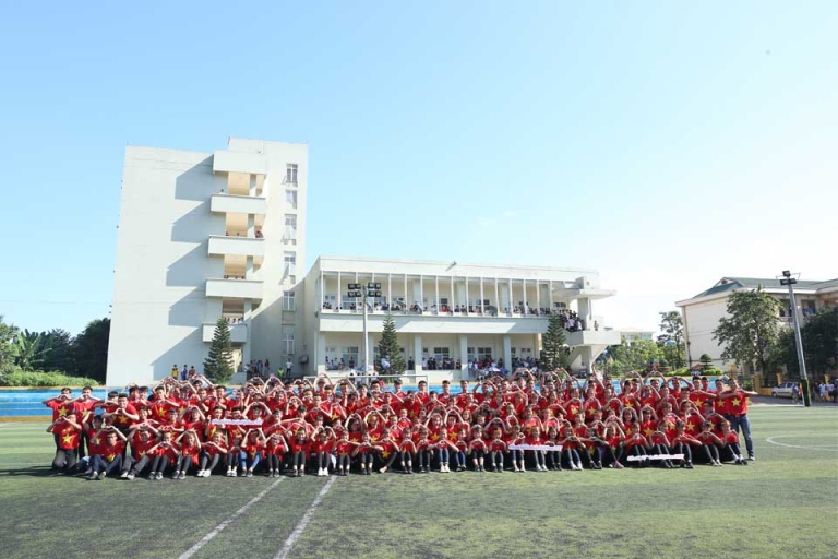 Những hình ảnh đẹp trong buổi ghi hình flashmob của Đại học Công nghệ thông tin - Truyền thông Thái Nguyên