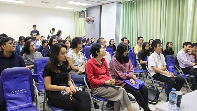 Trung tâm Summit Education Services SES