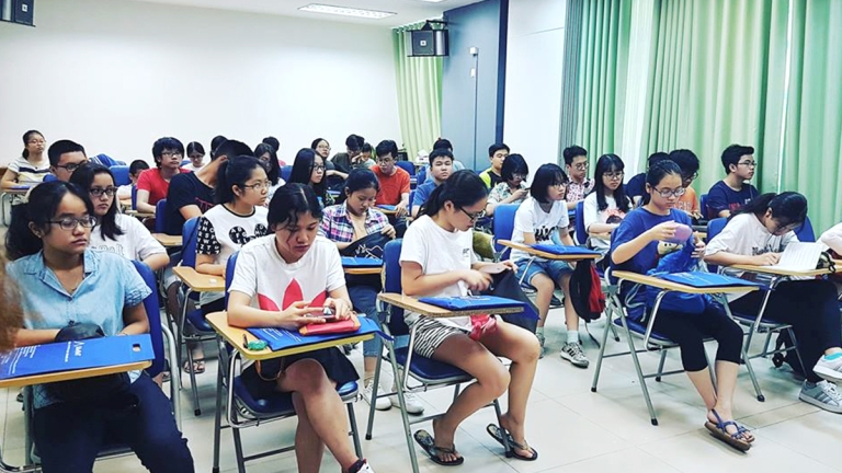 Trung tâm Summit Education Services SES