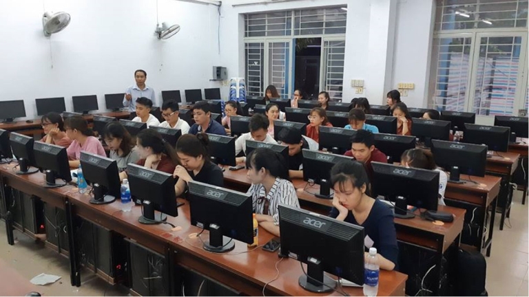 Trung tâm Công Nghệ Thông Tin - Trường Đại Học Công Nghiệp Thực Phẩm TPHCM