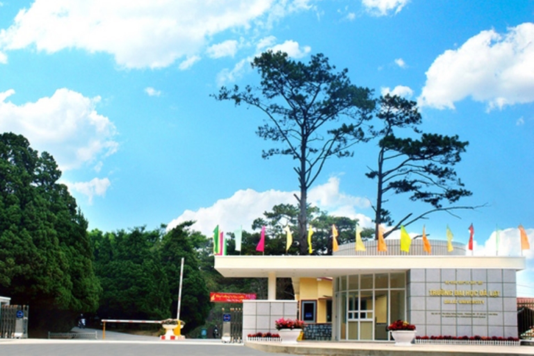 truong-dai-hoc-da-lat-06