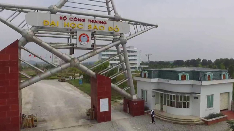 Trường Đại học Sao Đỏ