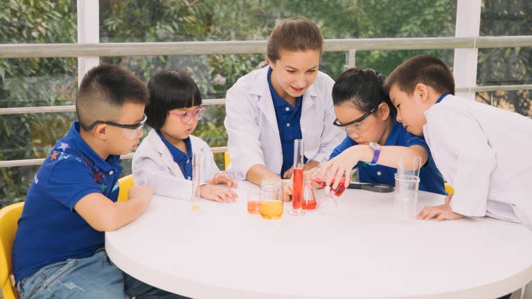 Trung tâm tiếng Anh Apollo