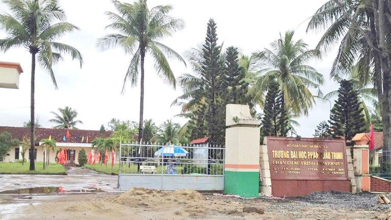 Trường Đại Học Phan Châu Trinh