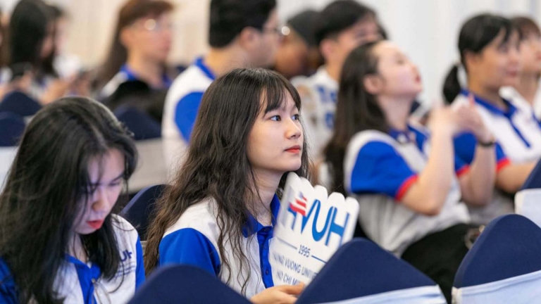 Trường Đại học Hùng Vương TP. HCM