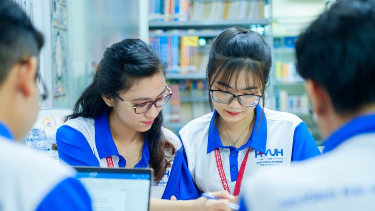 Trường Đại học Hùng Vương TP. HCM