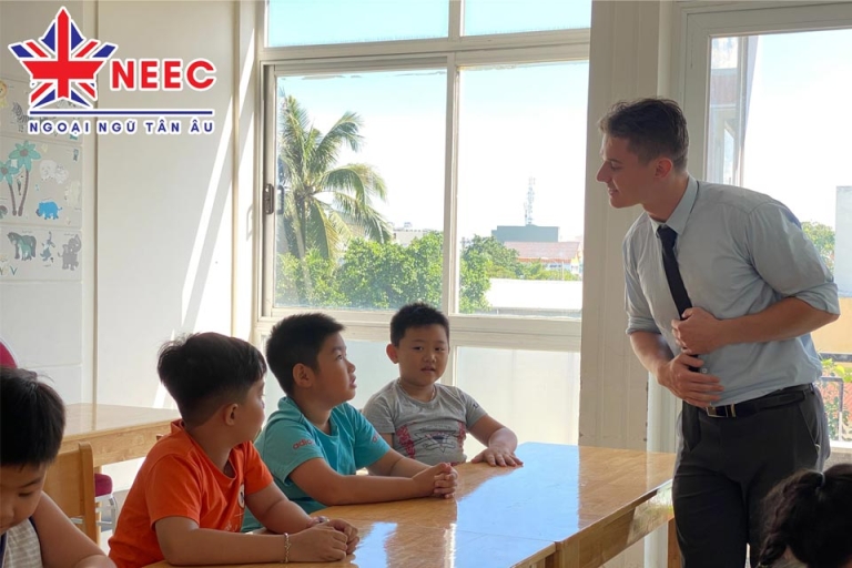 Trung tâm Anh ngữ Tân Âu