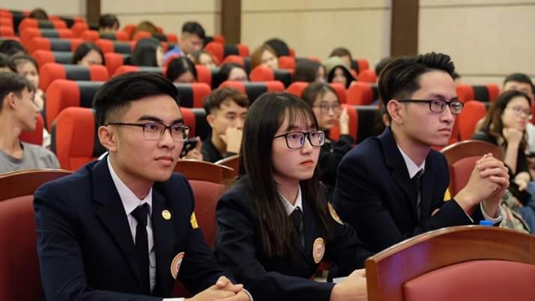 Học viện Tòa Án