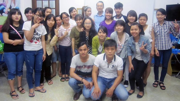 Trung Tâm Ngoại Ngữ Broad Way