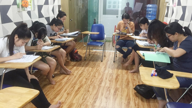 Trung tâm Ngoại ngữ Joy English
