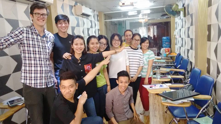 Trung tâm Ngoại ngữ Joy English