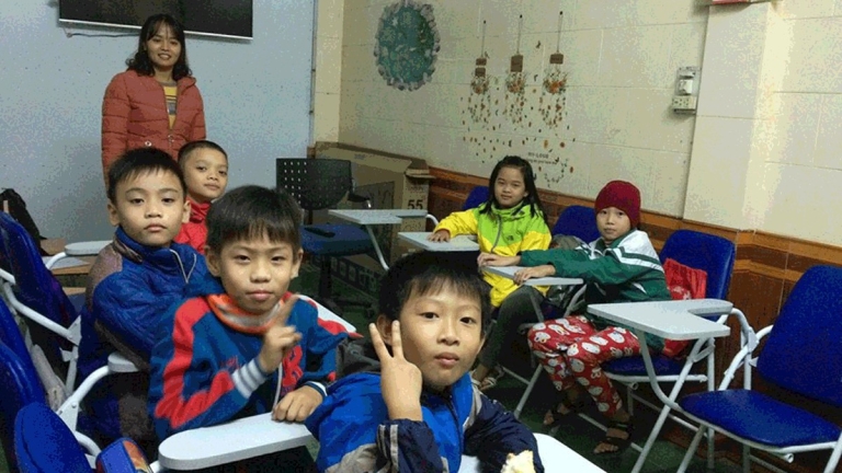 Trung tâm Ngoại ngữ Lệ Thủy