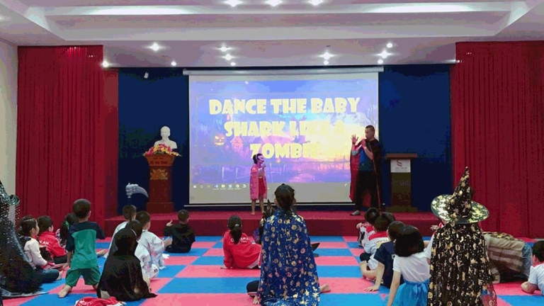 Trung tâm Ngoại ngữ DreamStar Quảng Bình