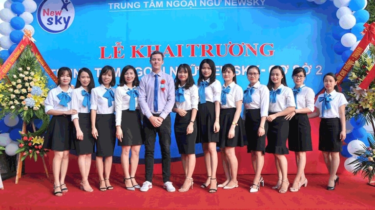 Trung tâm Ngoại ngữ New Sky Quảng Bình
