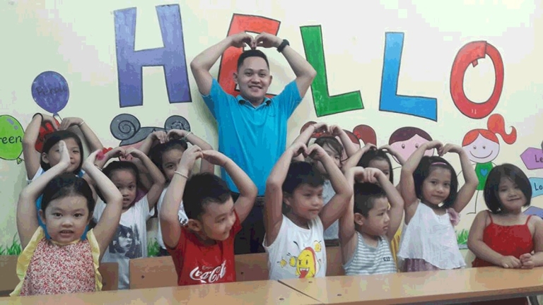 Trung tâm Ngoại ngữ New Sky Quảng Bình